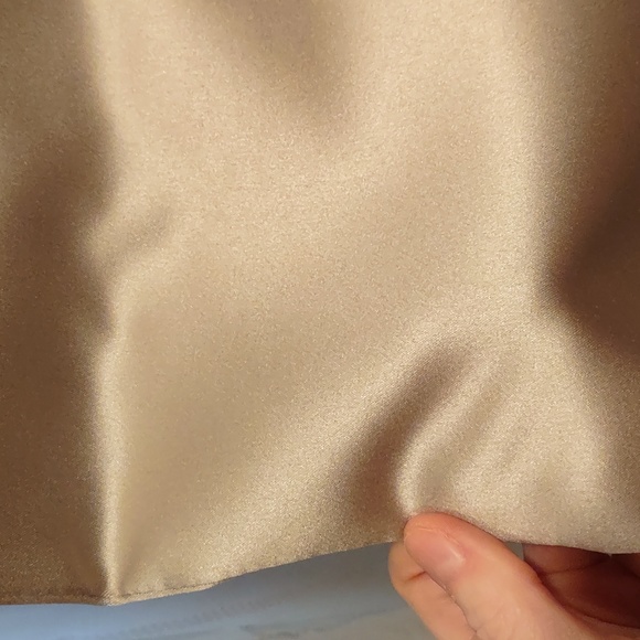 Silver satin shoulder wrap, scarf - Picture 4 of 4